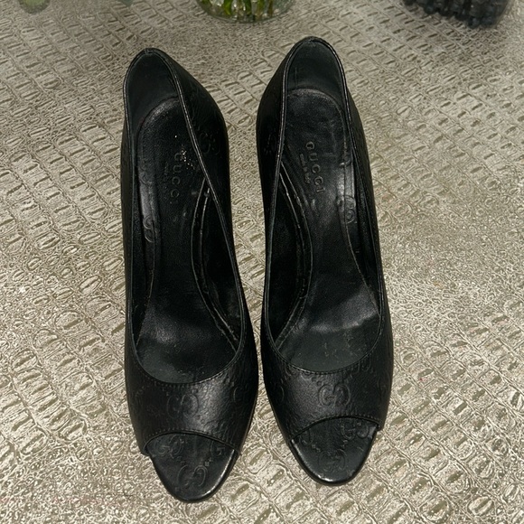 Gucci heels size 36.5 - Picture 1 of 5